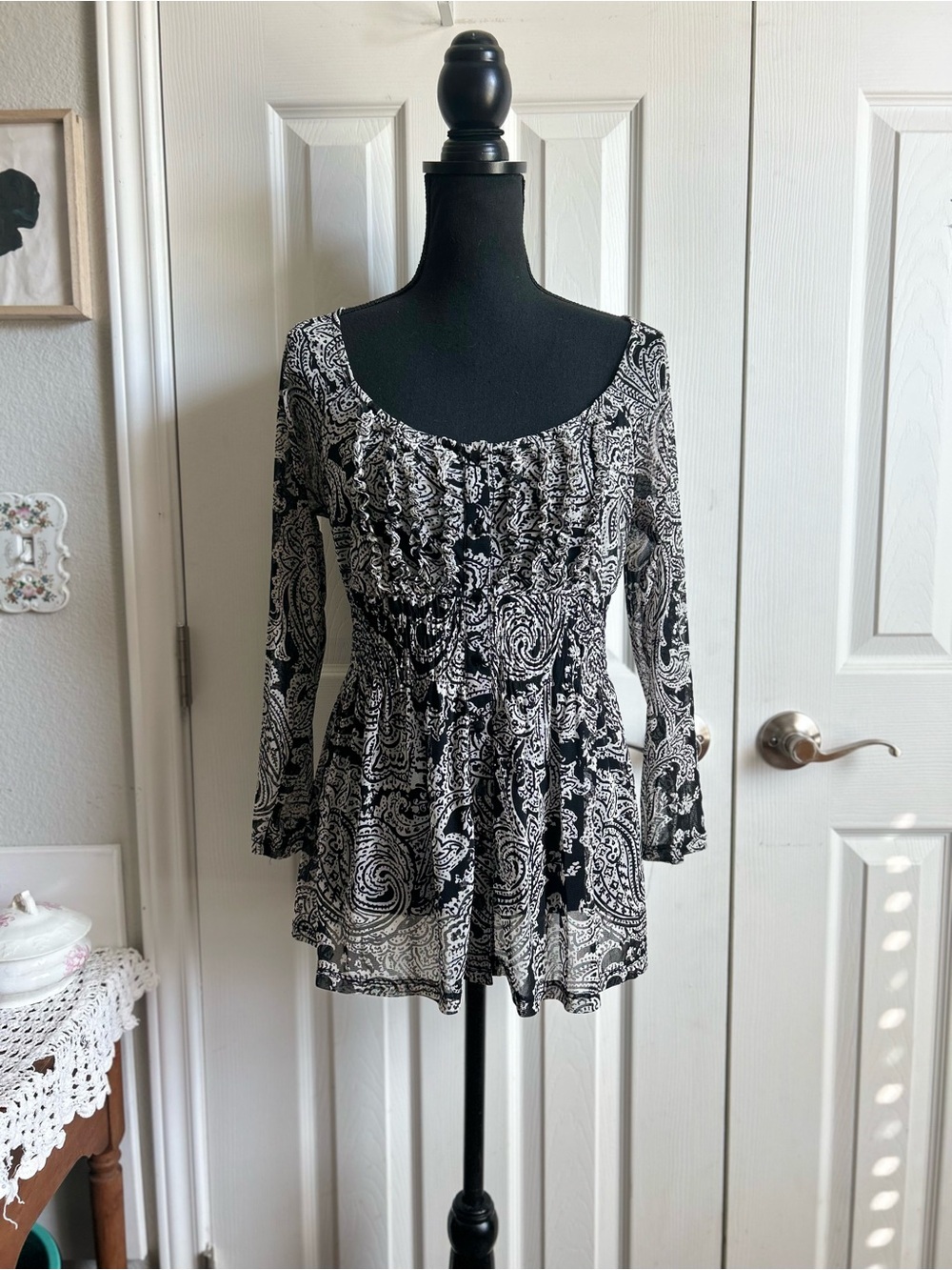 INC black & white paisley sheer 3/4 sleeve layering button down blouse